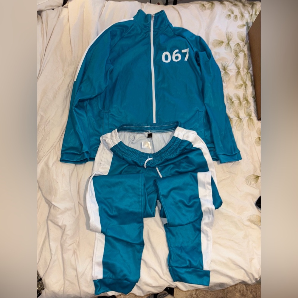 Men’s  - Blue & white 067 squid games jump suit pants & jacket USA xl rare!! - Picture 5 of 11
